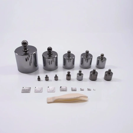 Набор гирь 1118 гр. в футляре (12 шт.) с разновесами